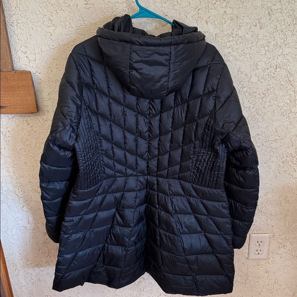 Lane Bryant Black Puffer Coat with Hood and pair of Spyder Gloves - Picture 6 of 15